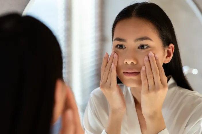 Kulit Kering di Malam Hari Agar Bangun Lebih Lembap